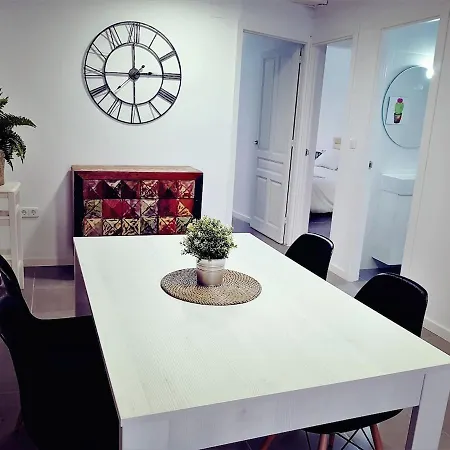 Calle Baja -ciutat Vella Apartment *